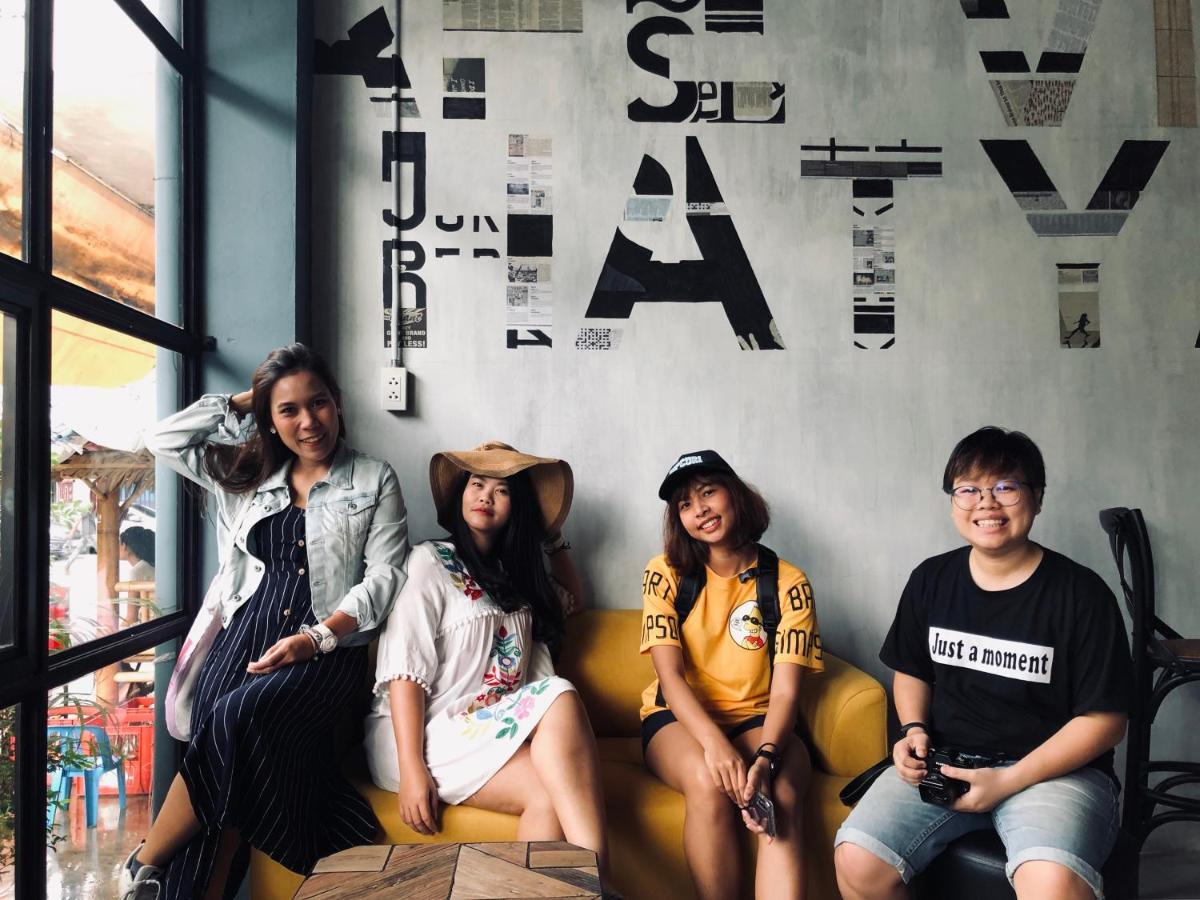 Goodnight Poshtel + Free Netflix Hat Yai Exterior foto